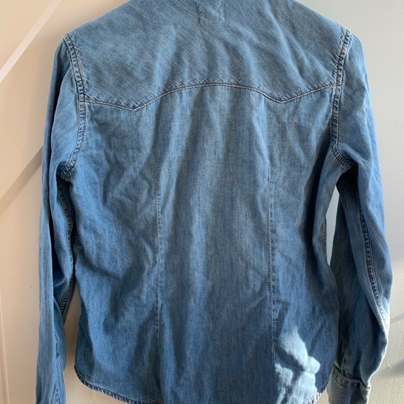 GAP denim button up - Picture 2 of 3